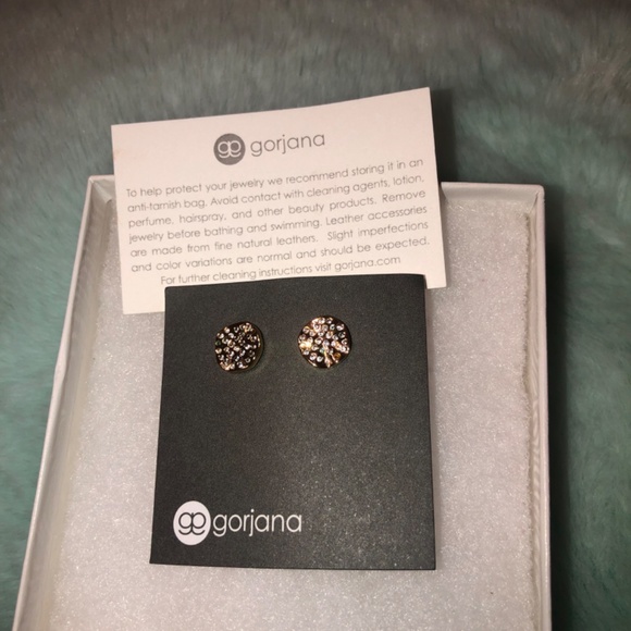 New in box Gorjana gold crystal studs - Picture 2 of 4